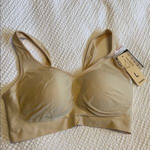 NWT Truekind Daily Comfort Wirefree Shaper Bra